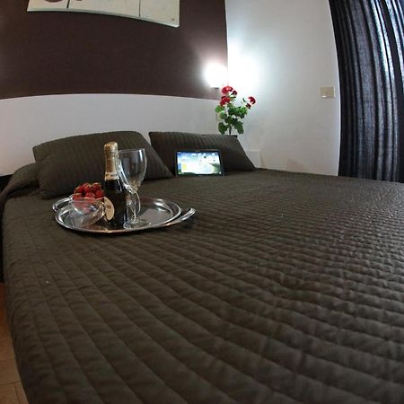 Residence Morena โรม ภายนอก รูปภาพ